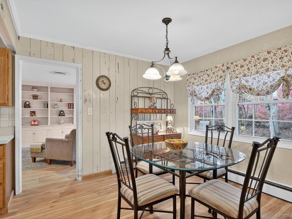 25 Shelbourne Lane, Stony Brook NY 11790