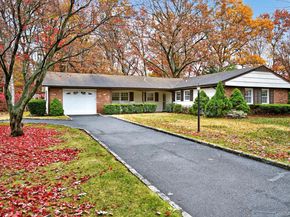 25 Shelbourne Lane, Stony Brook NY 11790