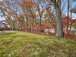 25 Shelbourne Lane, Stony Brook NY 11790