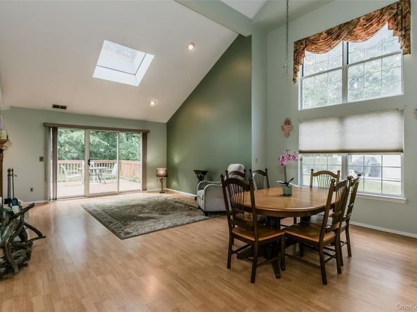 14 Mystic Circle, Bay Shore NY 11706