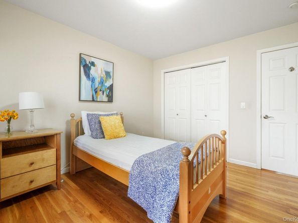 136 Edgewood Avenue, Thornwood NY 10594