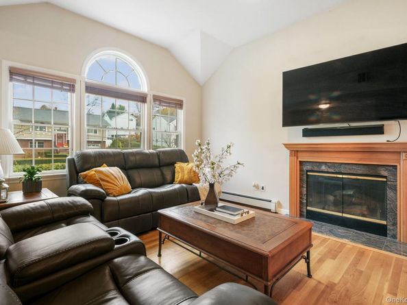 136 Edgewood Avenue, Thornwood NY 10594