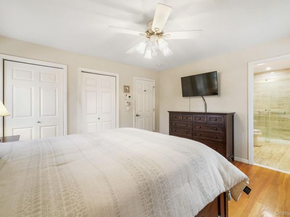 136 Edgewood Avenue, Thornwood NY 10594