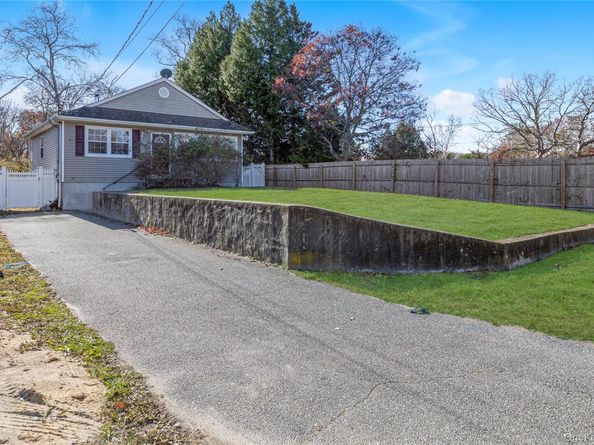 94 Baybright Drive E, Shirley NY 11967