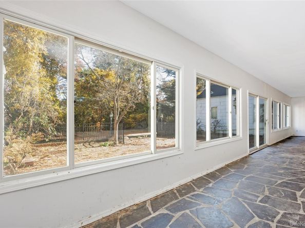 5 Bagatelle Road, Dix Hills NY 11746