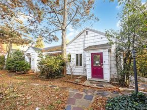 5 Bagatelle Road, Dix Hills NY 11746