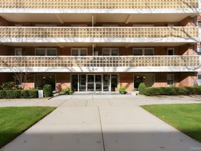 45 Hill Park Avenue PR2, Great Neck NY 11021