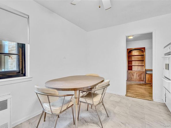 31-70 138 Street 3H, Flushing NY 11354