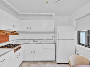 31-70 138 Street 3H, Flushing NY 11354