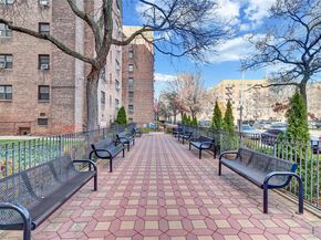 31-70 138 Street 3H, Flushing NY 11354