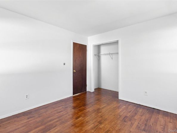 345 41 ST Street, Copiague NY 11726