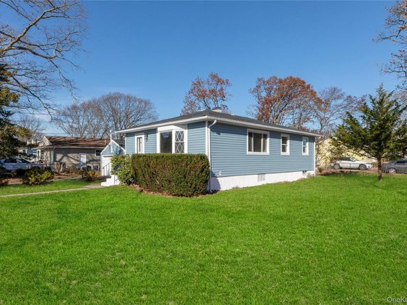 345 41 ST Street, Copiague NY 11726