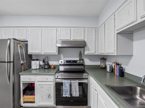 175 Main Avenue 154, Wheatley Heights NY 11798