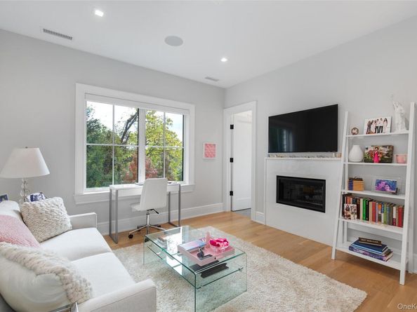 16 Myrtledale Road, Scarsdale NY 10583