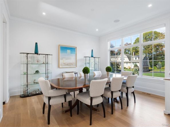 16 Myrtledale Road, Scarsdale NY 10583