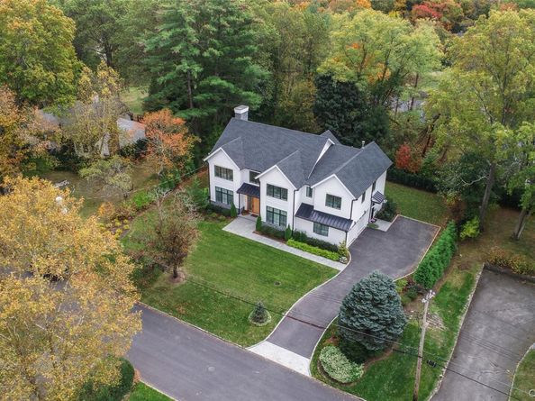 16 Myrtledale Road, Scarsdale NY 10583