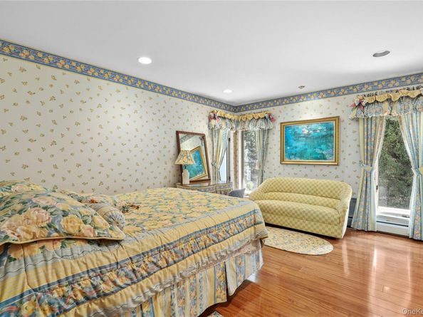 43 Matthiessen Park N, Irvington NY 10533