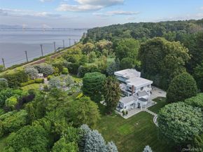 43 Matthiessen Park N, Irvington NY 10533