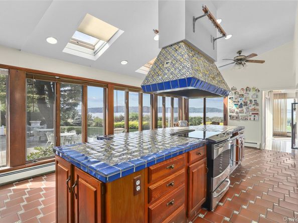 43 Matthiessen Park N, Irvington NY 10533