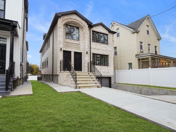 338 E 234th Street, Bronx NY 10470