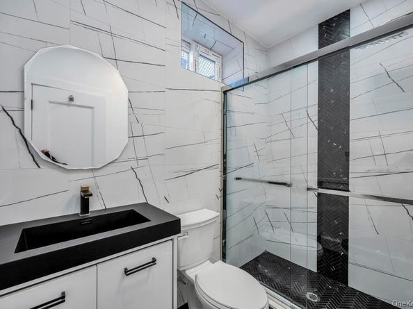 41 Coachman Lane, Levittown NY 11756