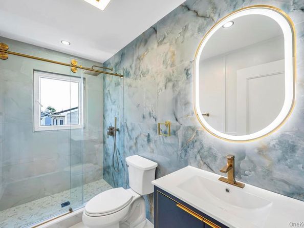 41 Coachman Lane, Levittown NY 11756