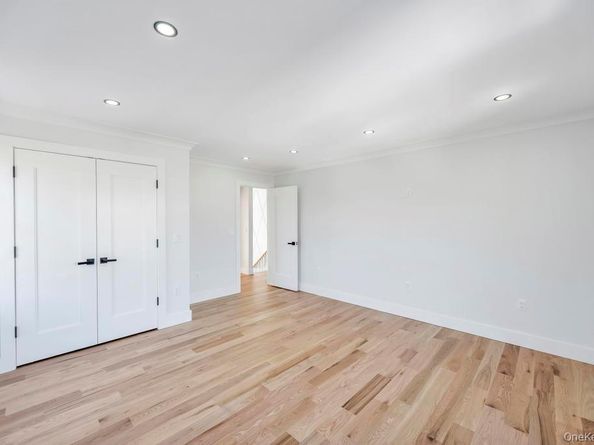 41 Coachman Lane, Levittown NY 11756