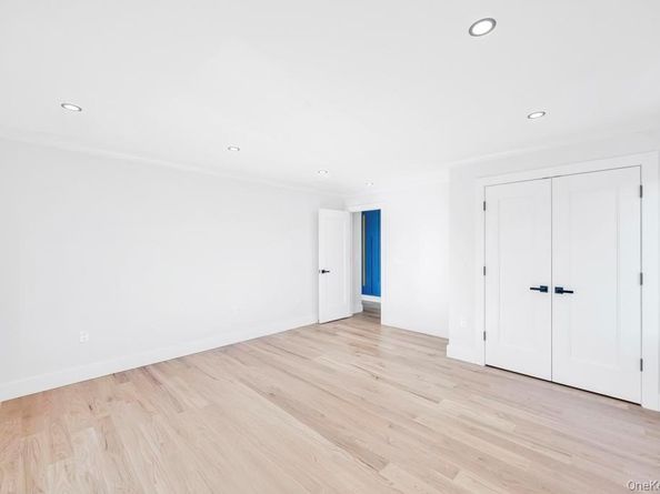 41 Coachman Lane, Levittown NY 11756