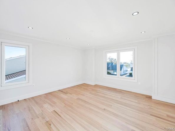 41 Coachman Lane, Levittown NY 11756