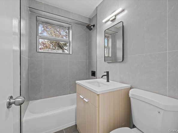 5700 Arlington Avenue 1C, Bronx NY 10471