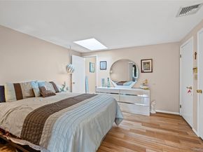 4 Madach Street, Ronkonkoma NY 11779