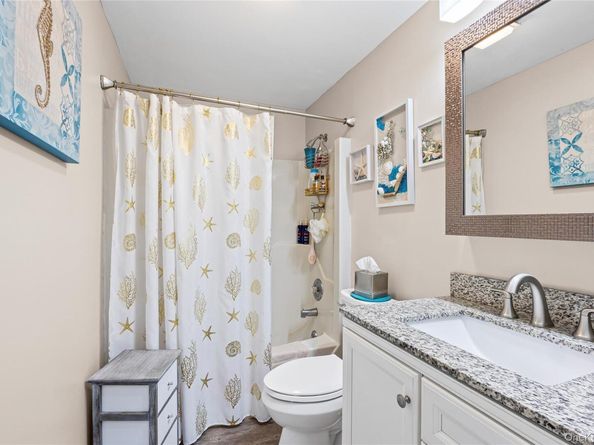 4 Madach Street, Ronkonkoma NY 11779