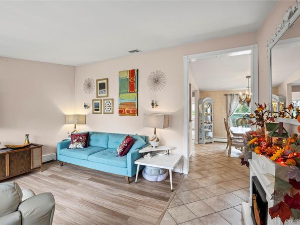 4 Madach Street, Ronkonkoma NY 11779