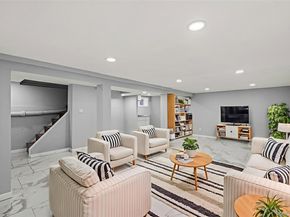 28 Cornwall Lane, Hempstead NY 11550