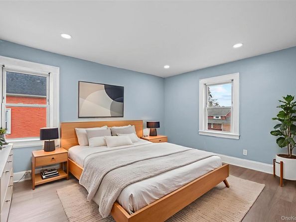 28 Cornwall Lane, Hempstead NY 11550