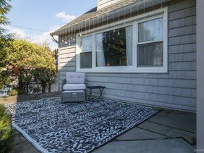 208 Island Parkway W, Island Park NY 11558