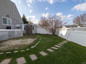 208 Island Parkway W, Island Park NY 11558