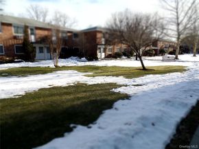 1233 Melville Rd 24, Farmingdale NY 11735