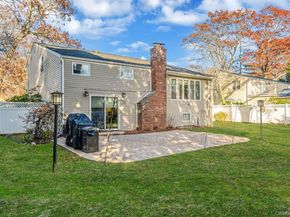 28 Cedarwood Lane, Commack NY 11725