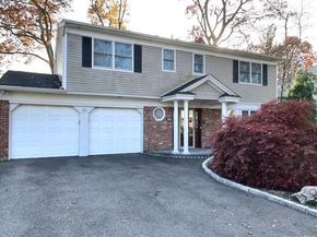 28 Cedarwood Lane, Commack NY 11725