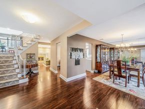 28 Cedarwood Lane, Commack NY 11725