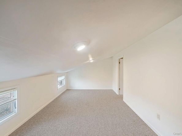 28 Cedarwood Lane, Commack NY 11725