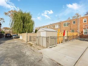 Undisclosed Address #936941, Middle Village NY 11379