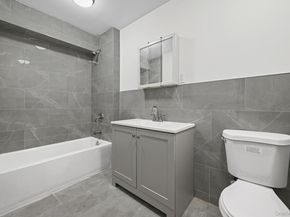 6 Central Court, Valley Stream NY 11580