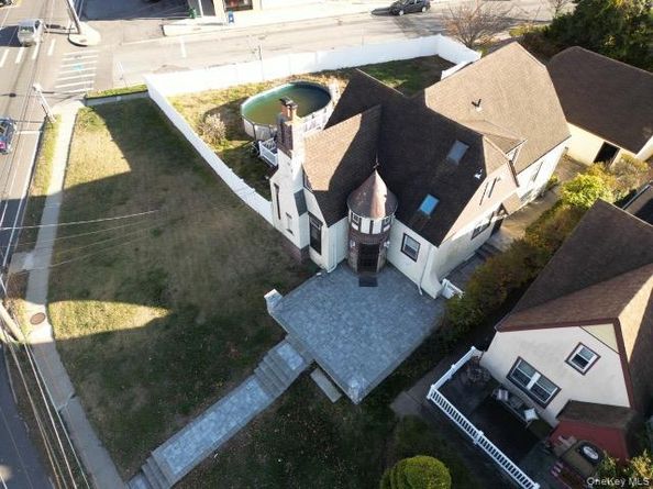 153 Main Street, East Rockaway NY 11518