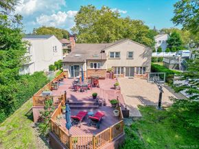 553 Amherst Drive, Woodmere NY 11598