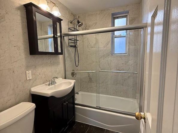 6011 Broadway 1M, Woodside NY 11377