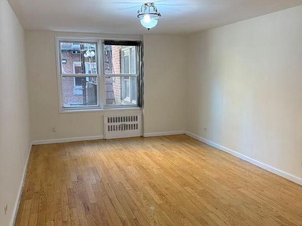 6011 Broadway 1M, Woodside NY 11377
