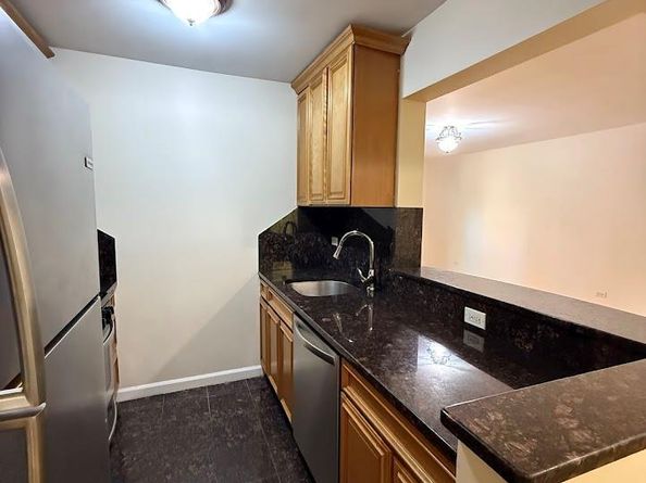 6011 Broadway 1M, Woodside NY 11377