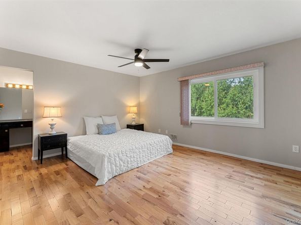11 Jackson Avenue 4, Scarsdale NY 10583